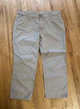 Men’s Carhartt Relaxed Fit Cargo Utility Khaki Work pants, size 42 x 30